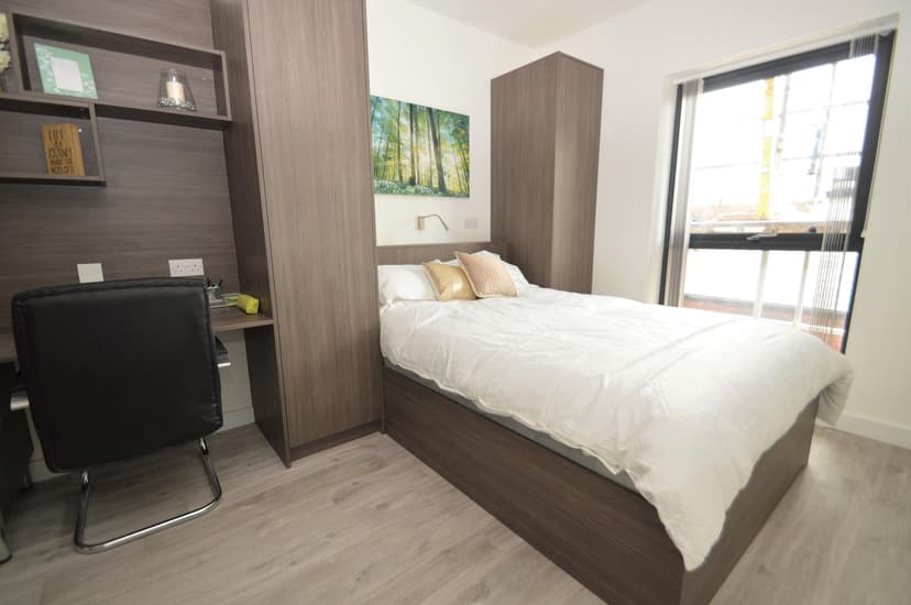 QED, Studio 102, Frederick Road - Image 3