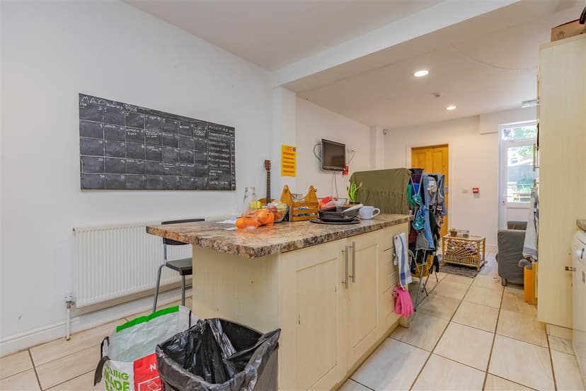 305, Dawlish Road - Image 14