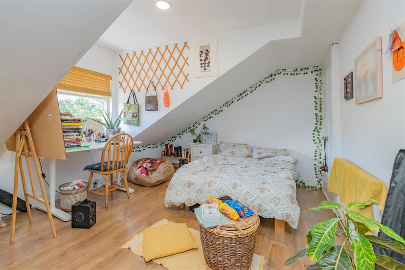 305, Dawlish Road - Image 13