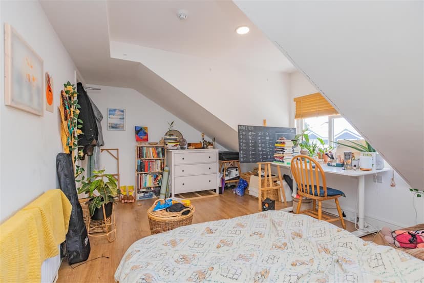 305, Dawlish Road - Image 12