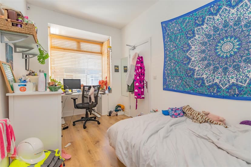 305, Dawlish Road - Image 5