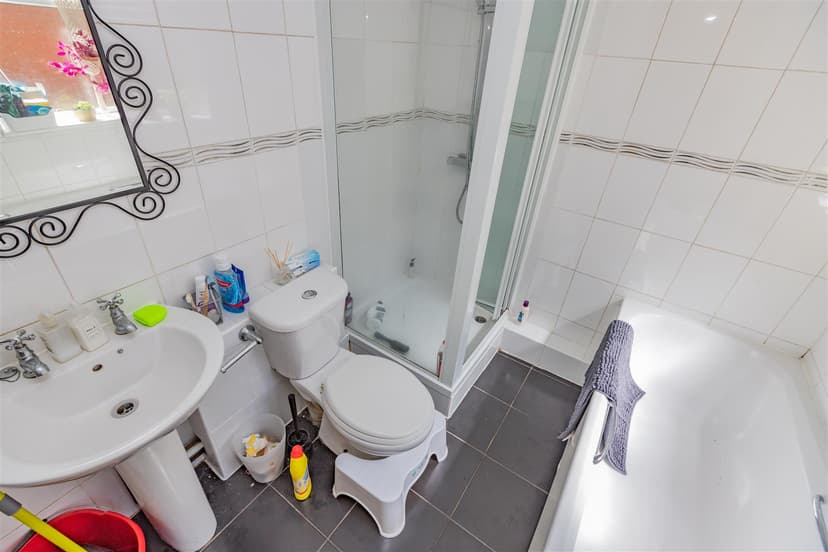 305, Dawlish Road - Image 1