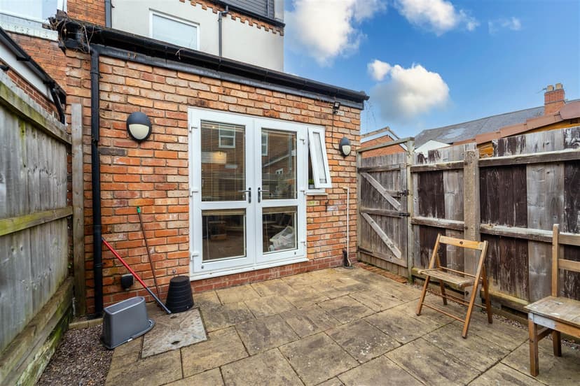 9, Dartmouth Road - Image 2