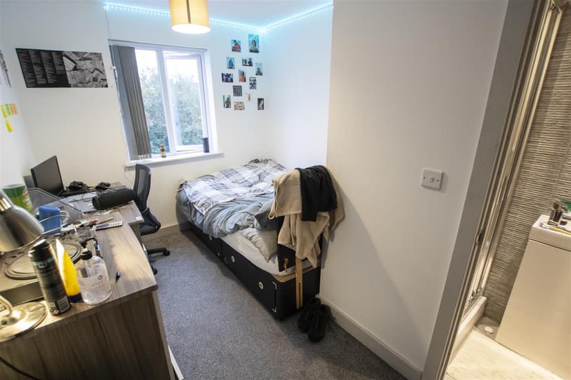 185, Tiverton Road - Image 9