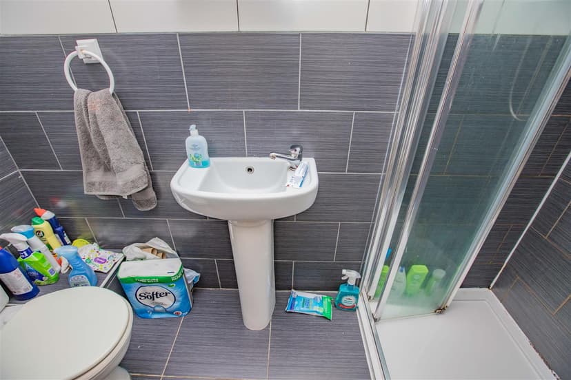 203, Dawlish Road - Image 4