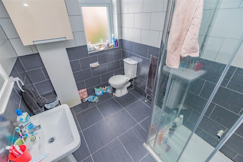 203, Dawlish Road - Image 2