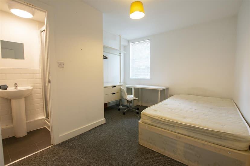 24, George Road - Image 9