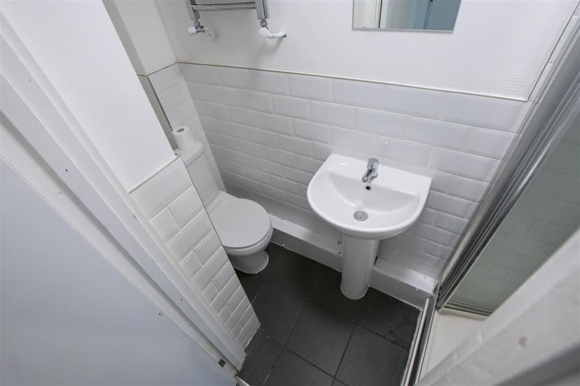 24, George Road - Image 8