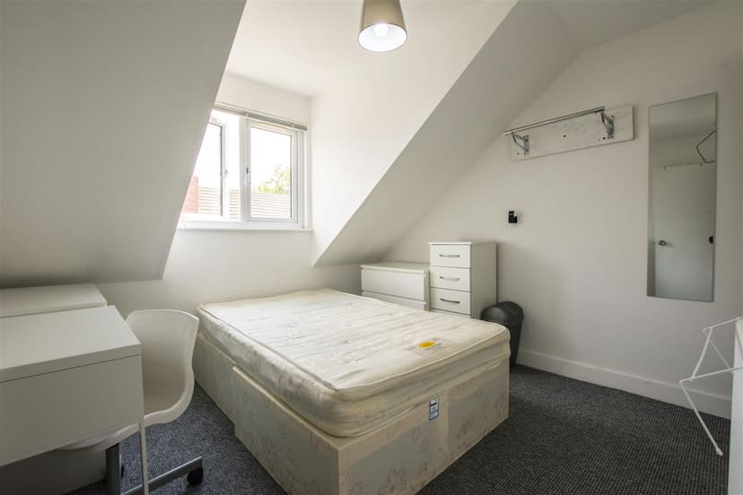 24, George Road - Image 3