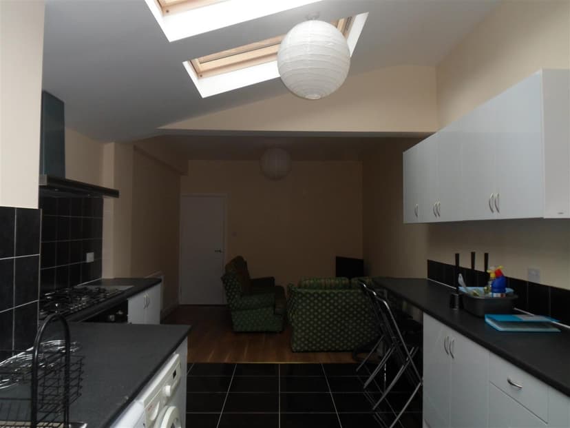 Dartmouth Road - Image 11