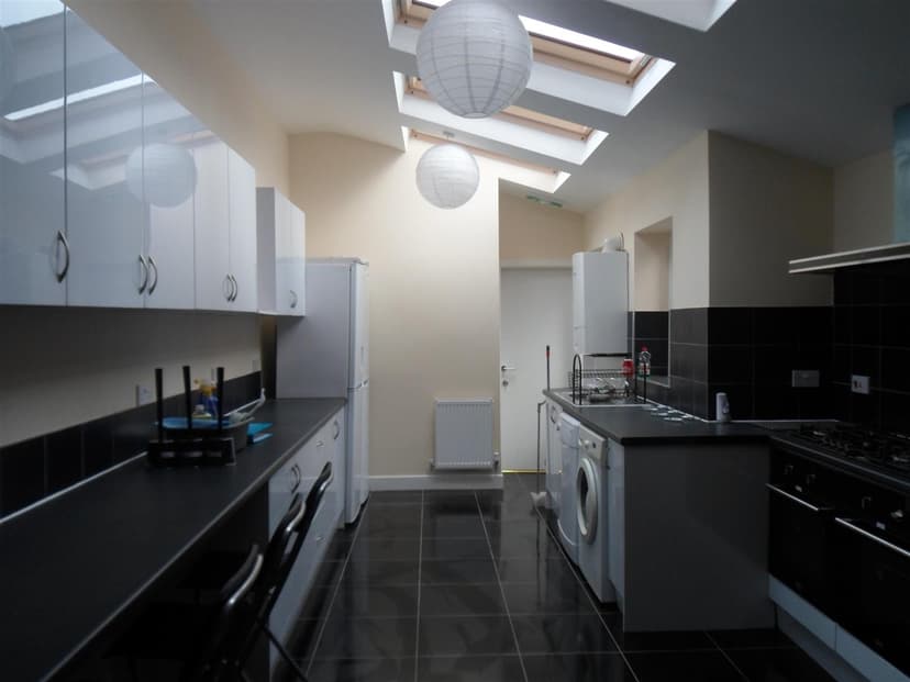 Dartmouth Road - Image 10