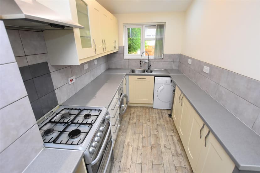 Cadleigh Gardens - Image 7