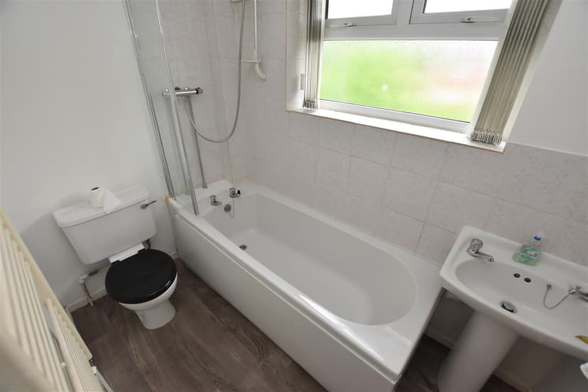 Cadleigh Gardens - Image 6