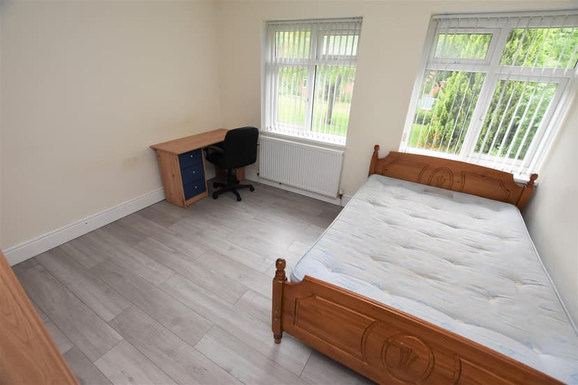 Cadleigh Gardens - Image 5