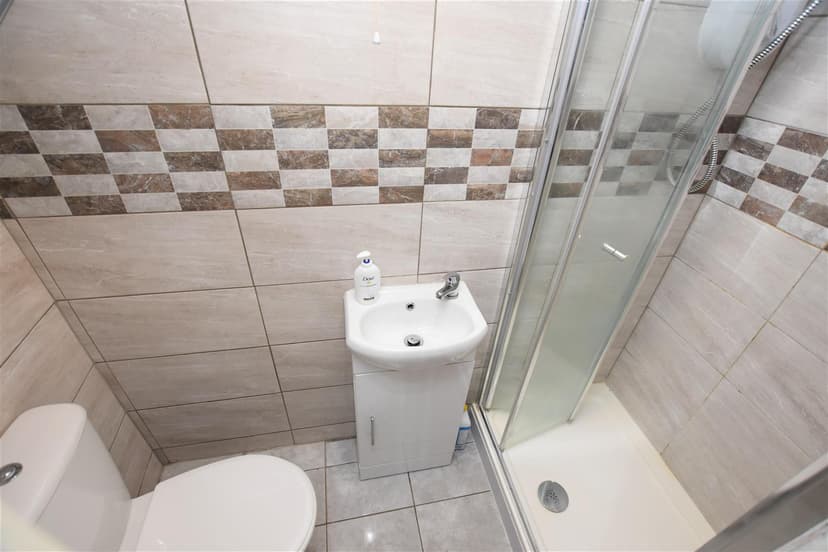 Cadleigh Gardens - Image 1