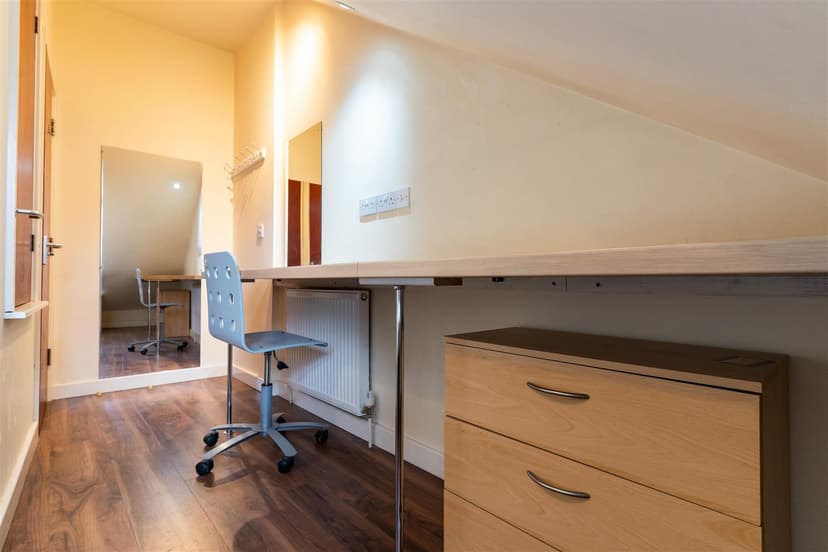 St. Edwards Road - Image 4