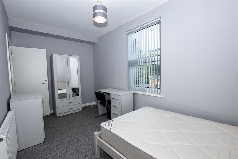 Lottie Road - Image 3