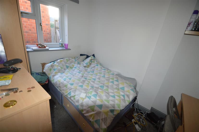 35, Teignmouth Road - Image 2