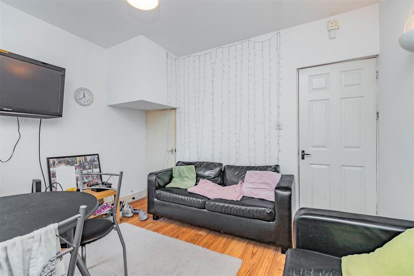 49, Dawlish Road - Image 15