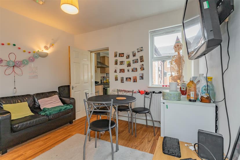 49, Dawlish Road - Image 13