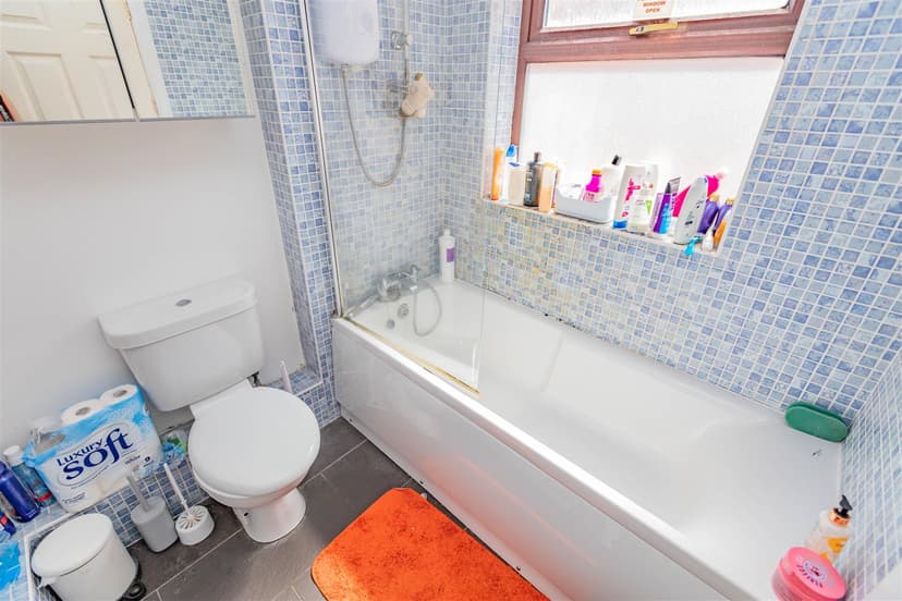 49, Dawlish Road - Image 2