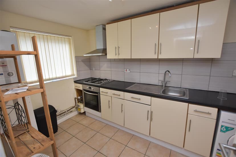 35, Seymour Close - Image 5