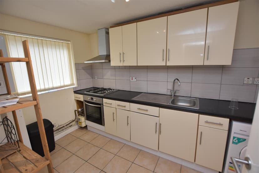 35, Seymour Close - Image 4