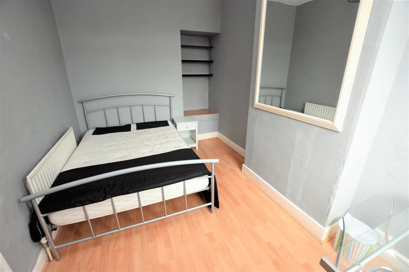 Pershore Road - Image 3