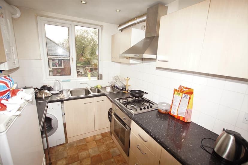 Flat C, Bristol Road - Image 4