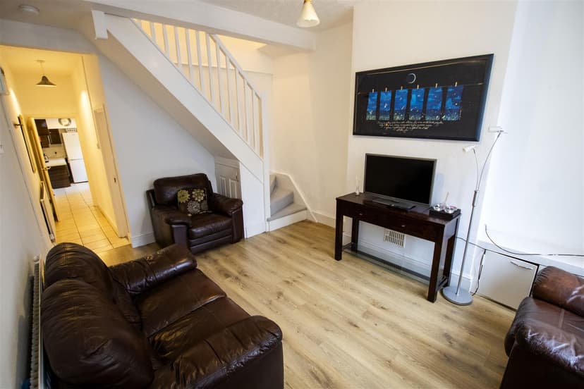 37, Gleave Road - Image 5