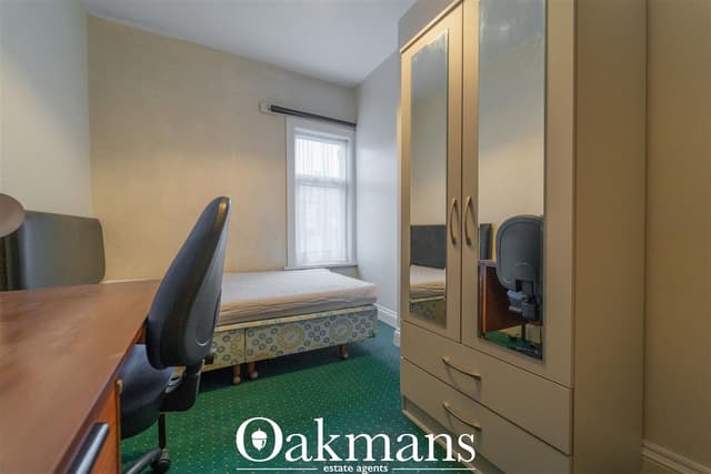 Warwards Lane - Image 19