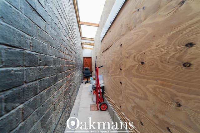 Warwards Lane - Image 4