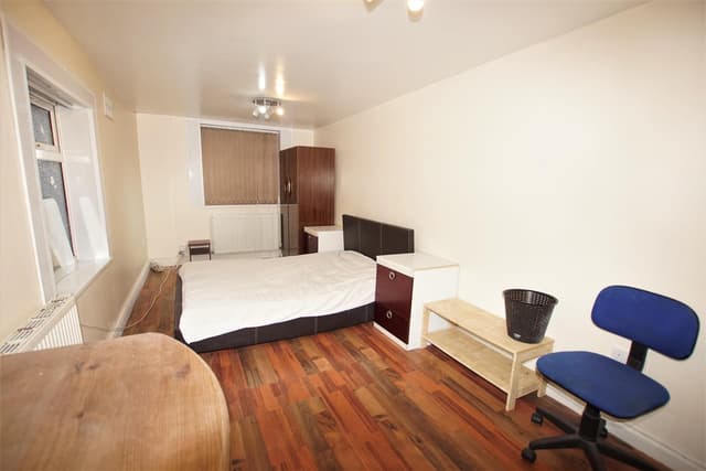 Flat D, Bristol Road - Image 6