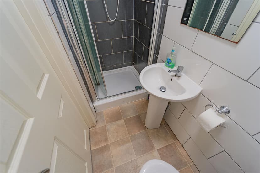 Tiverton Road - Image 7