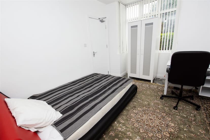 Heeley Road - Image 2