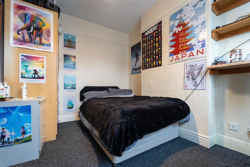 Warwards Lane - Image 17