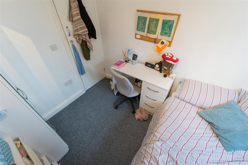 Warwards Lane - Image 1