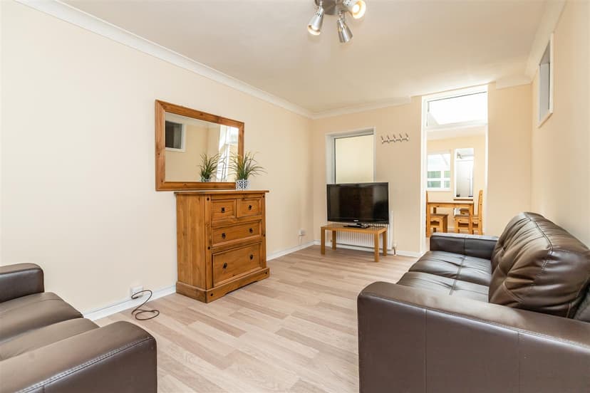 31, Wellman Croft - Image 23