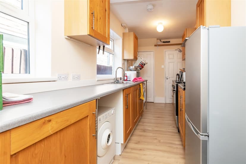 31, Wellman Croft - Image 21