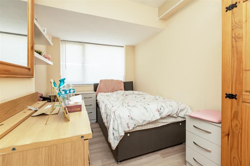 31, Wellman Croft - Image 18