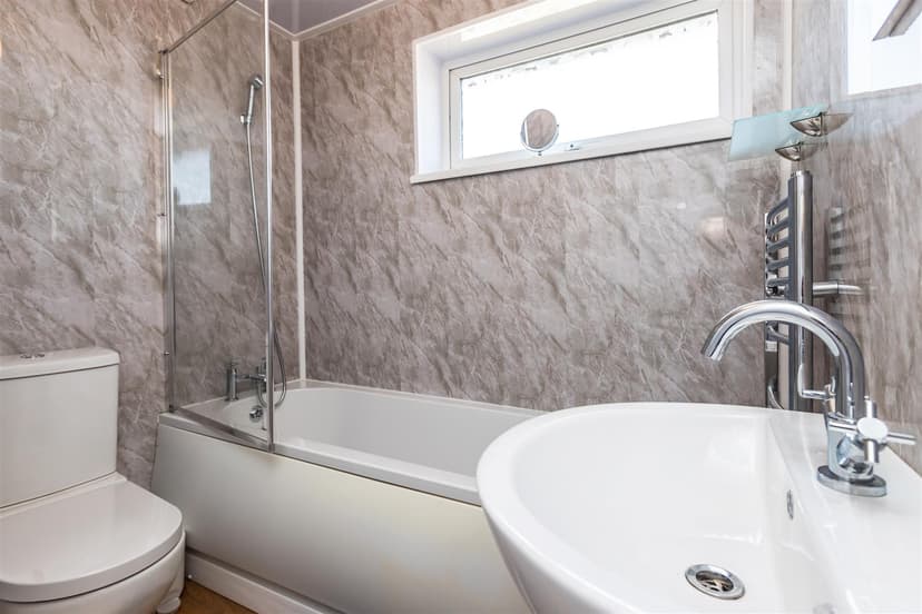 31, Wellman Croft - Image 6