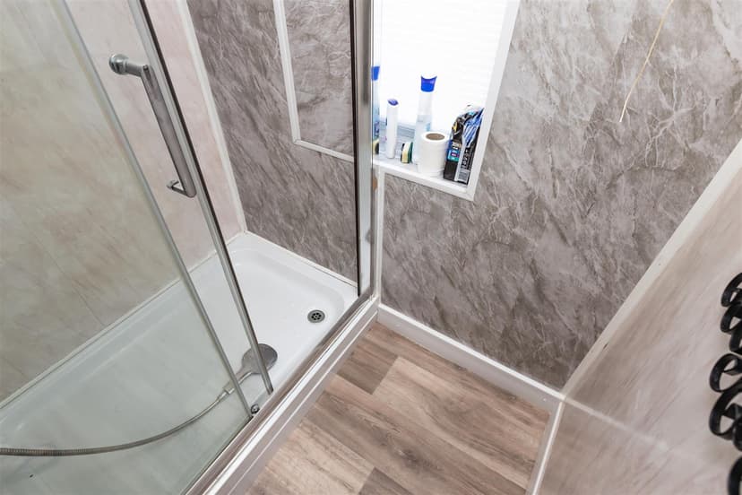 31, Wellman Croft - Image 5