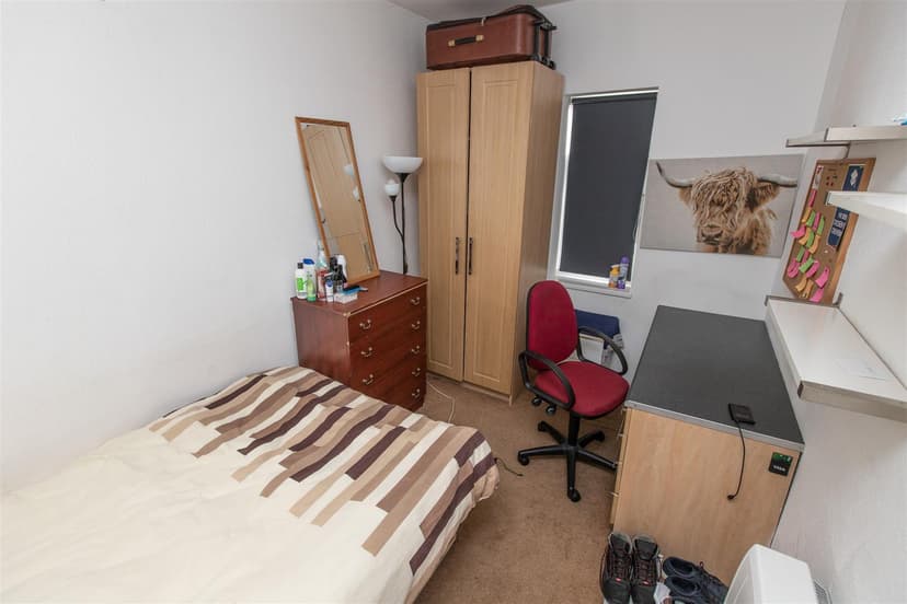 546, Bristol Road - Image 8