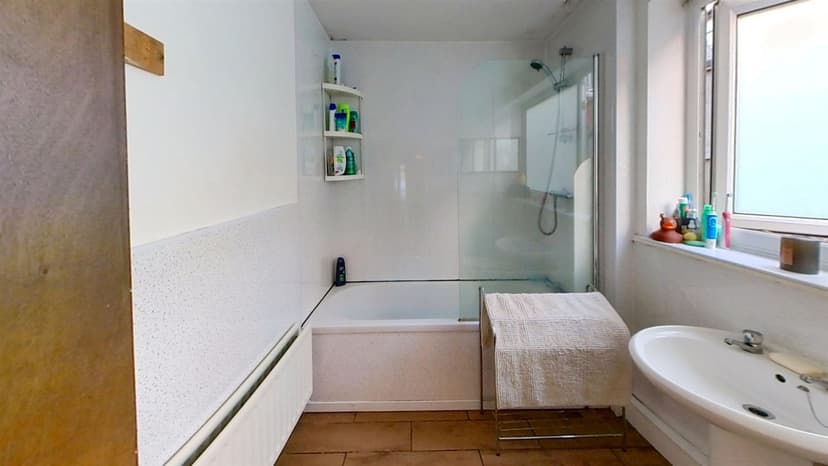 Croydon Road - Image 11