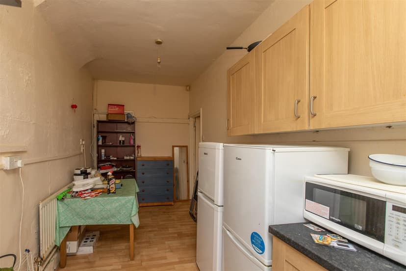 Hubert Road - Image 5