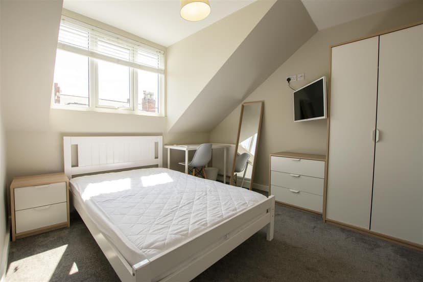 Daisy Road - Image 6