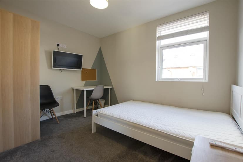 Daisy Road - Image 5