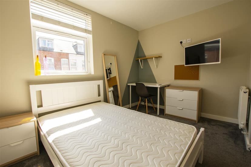 Daisy Road - Image 3