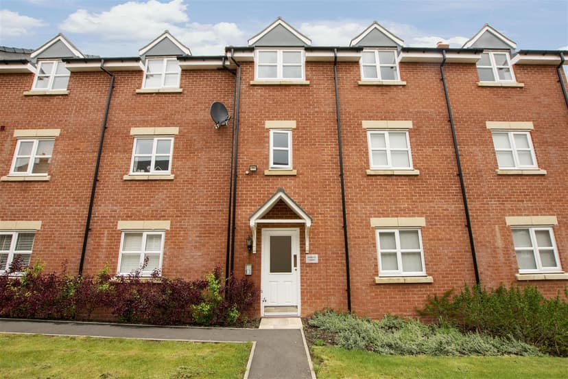 Apartment 12, Darley Court, Escelie Way - Image 9
