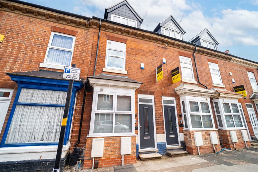 28, North Road - Image 23